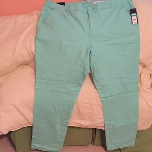 NWT Crown and Ivy linen pants size 16